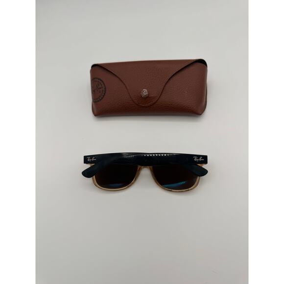 Ray-Ban RB2132 Wayfarer Bicolor Sunglasses - Picture 4 of 5